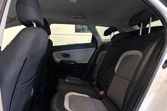 Kia Ceed 8 of 14