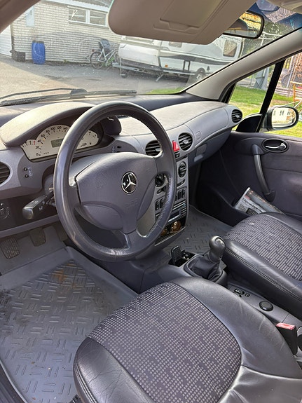 Mercedes-Benz A160 7 of 8