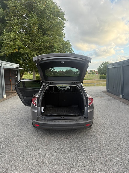 Renault Megane III 4 of 5