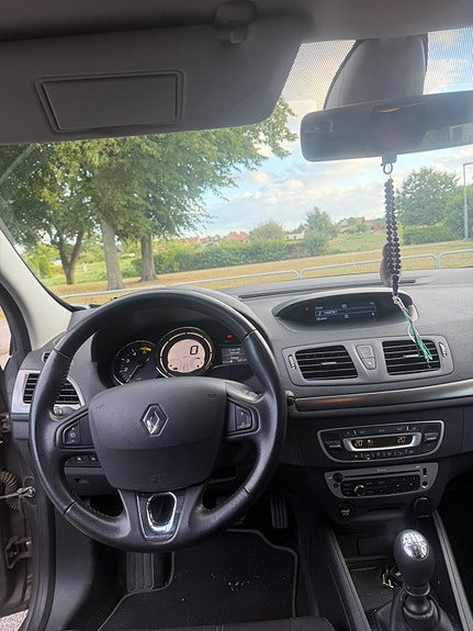 Renault Megane III 5 of 5