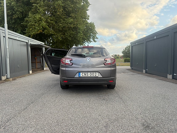Renault Megane III 3 of 5