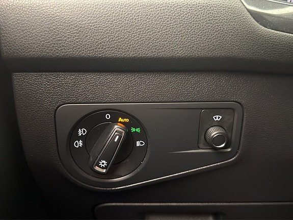 Volkswagen Tiguan Allspace 18 of 30