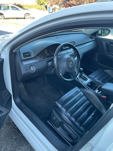 Volkswagen Passat 8 of 9