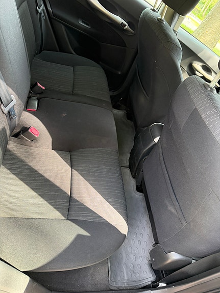 Toyota Auris 5 of 6
