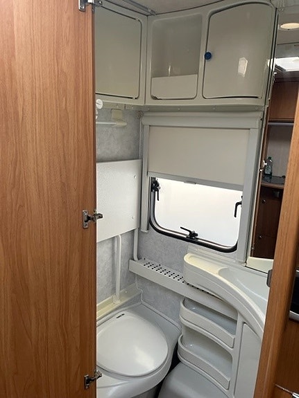 Adria 563Ul 2 of 9