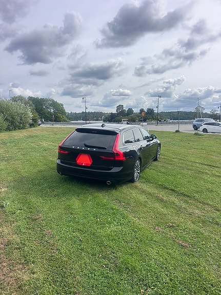 Volvo V90 4 of 13