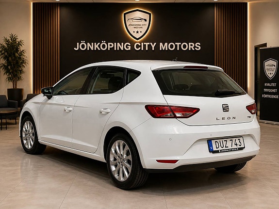 Seat Leon 2 of 15