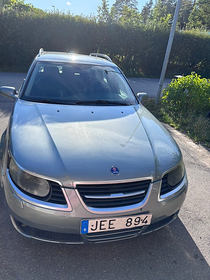 Saab 9-5 2 of 9