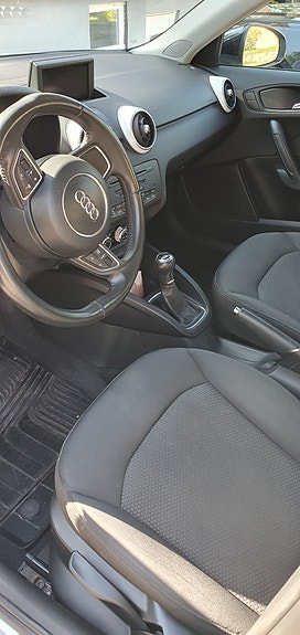 Audi A1 3 of 7
