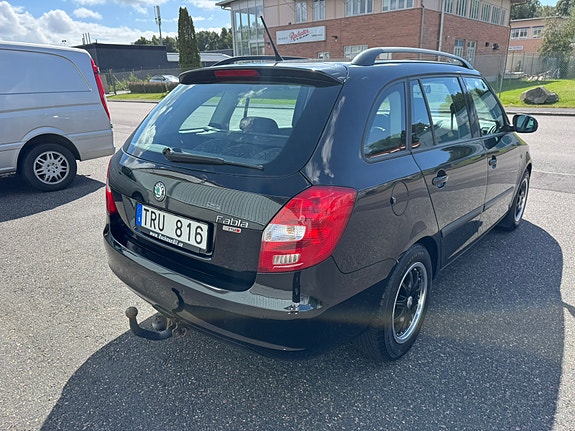 Skoda Fabia 5 of 8