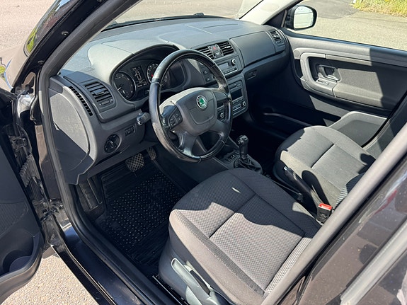 Skoda Fabia 6 of 8