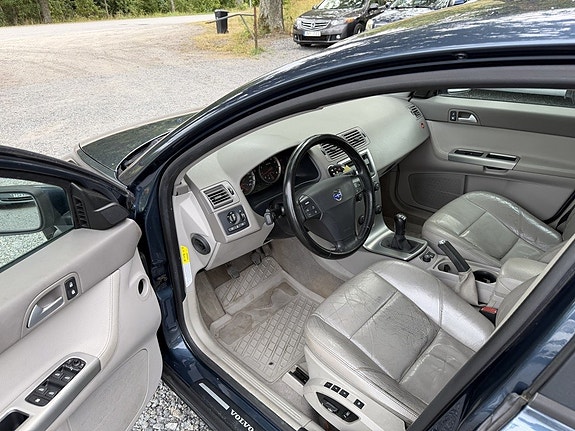 Volvo S40 10 of 17