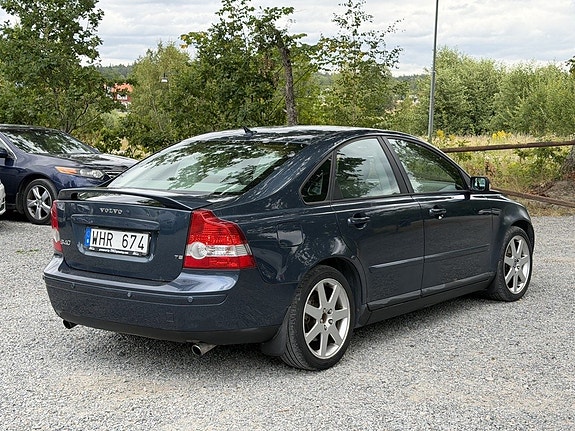 Volvo S40 3 of 17