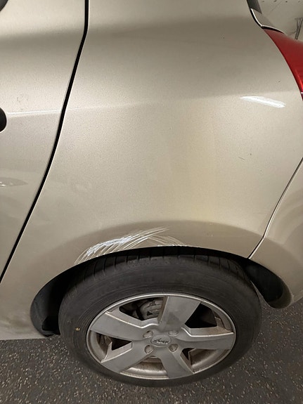 Renault Clio 6 of 9