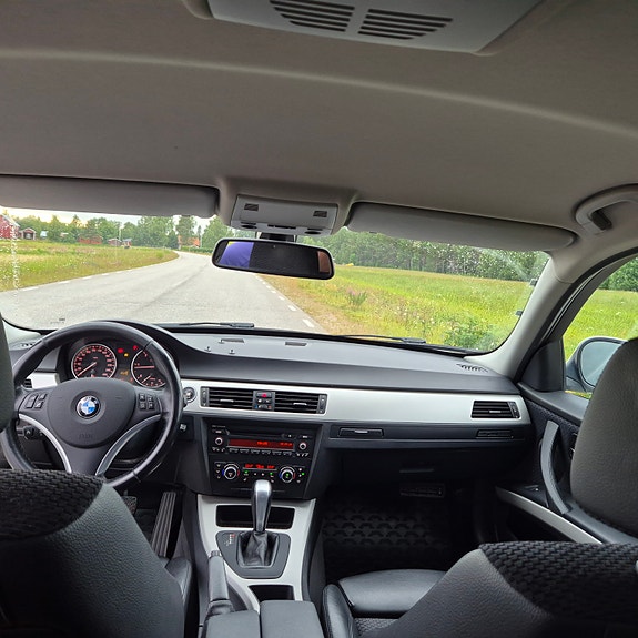 BMW 320d 7 of 9