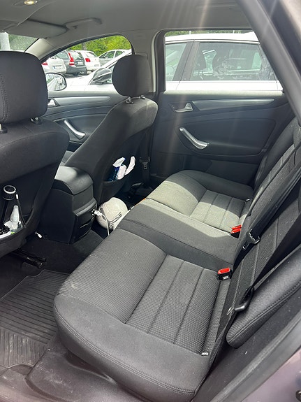 Ford Mondeo 6 of 6