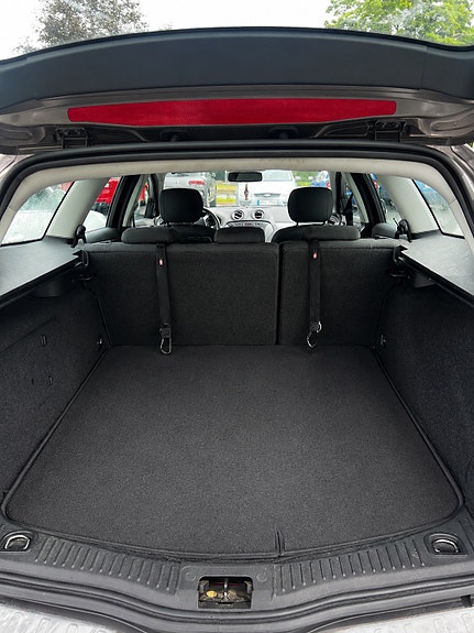 Ford Mondeo 4 of 6