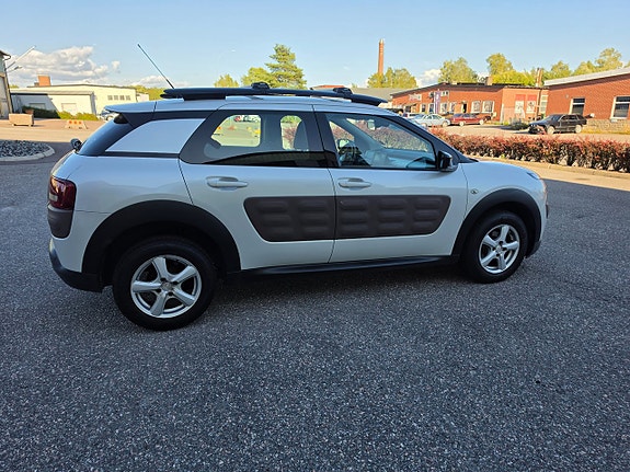 Citroen C4 Cactus 11 of 25