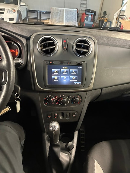 Dacia Sandero Stepway 4 of 8