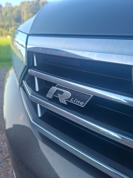 Volkswagen Passat 10 of 12