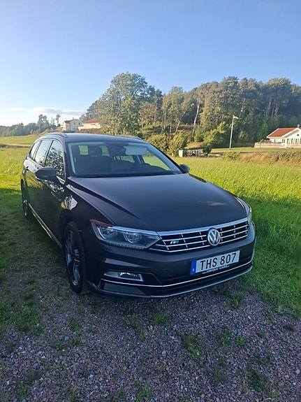 Volkswagen Passat 12 of 12