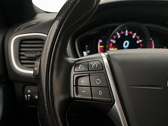 Volvo V40 15 of 20