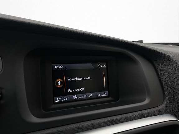 Volvo V40 18 of 20