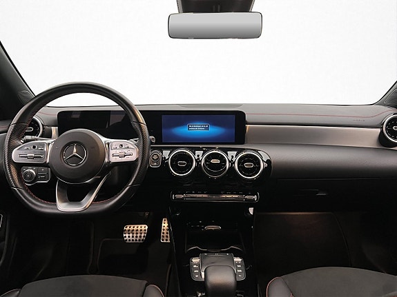 Mercedes-Benz CLA200 14 of 26