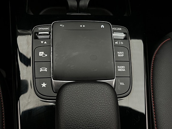 Mercedes-Benz CLA200 23 of 26