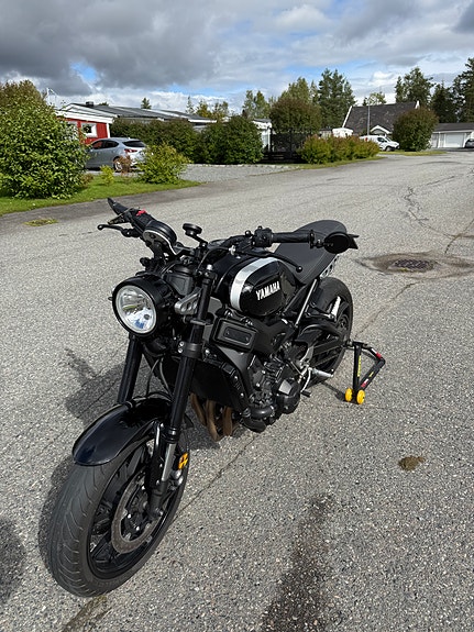 Yamaha XSR900 4 of 4