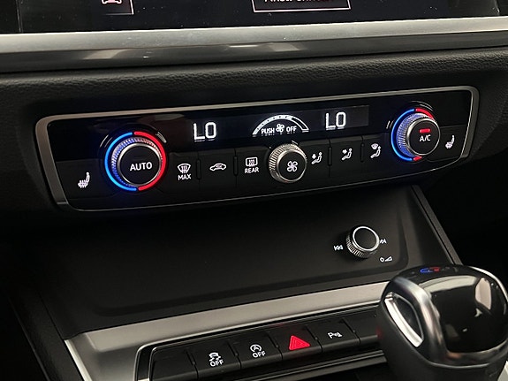 Audi Q3 22 of 28