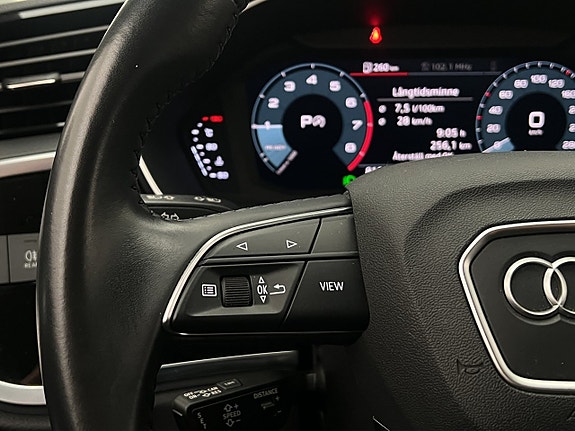 Audi Q3 16 of 28