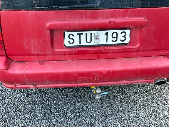 Volvo V70 2 of 4