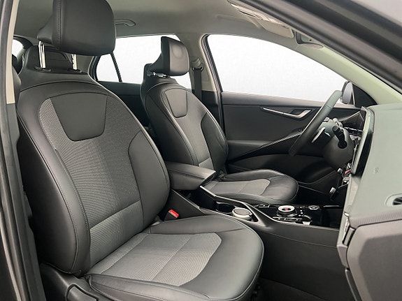 Kia Niro 11 of 28