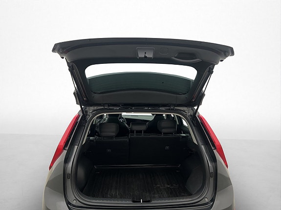 Kia Niro 28 of 28
