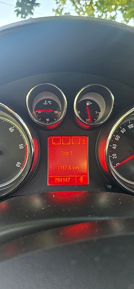 Opel Insignia 4 of 6