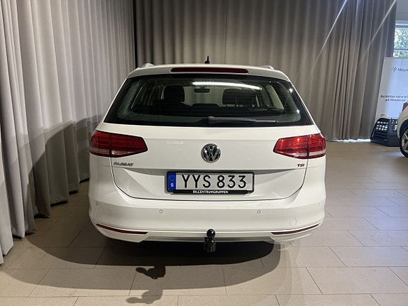 Volkswagen Passat 6 of 19