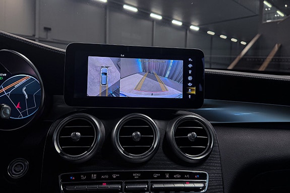 Mercedes-Benz GLC300 d 16 of 20