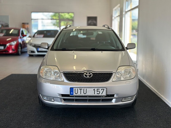 Toyota Corolla 2 of 17