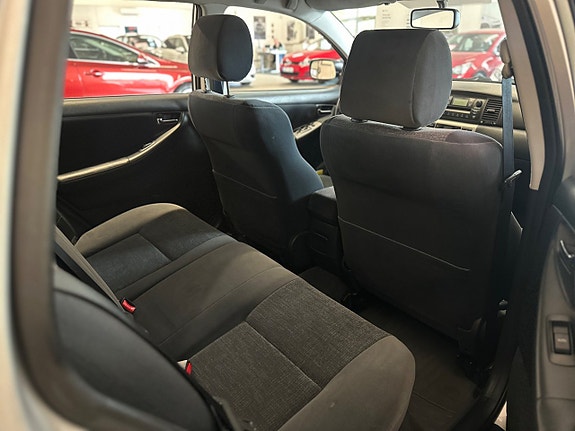 Toyota Corolla 15 of 17