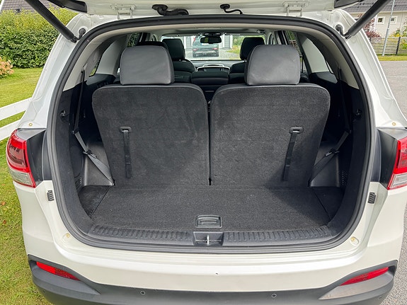 Kia Sorento 6 of 17