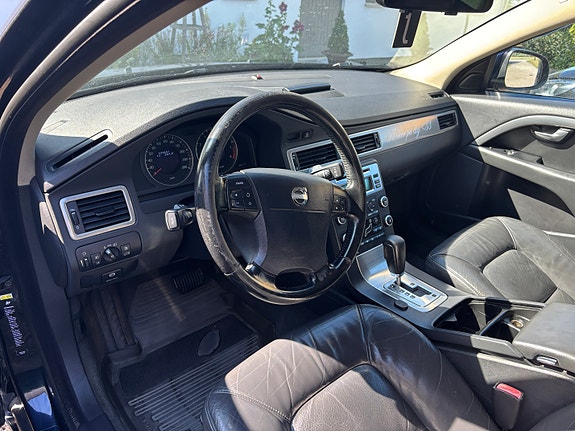 Volvo V70 9 of 11