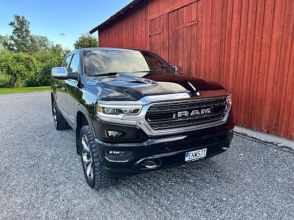 Dodge RAM 1500 2 of 27