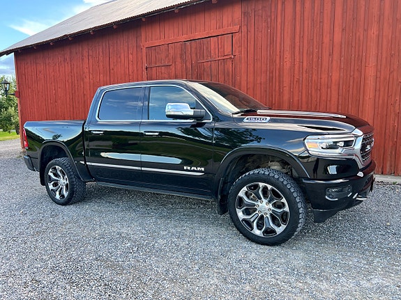 Dodge RAM 1500 3 of 27