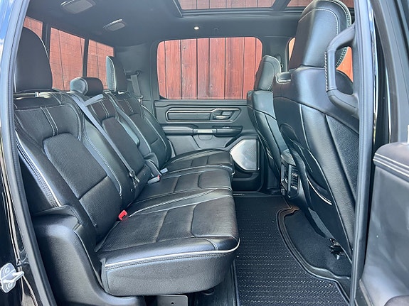 Dodge RAM 1500 20 of 27