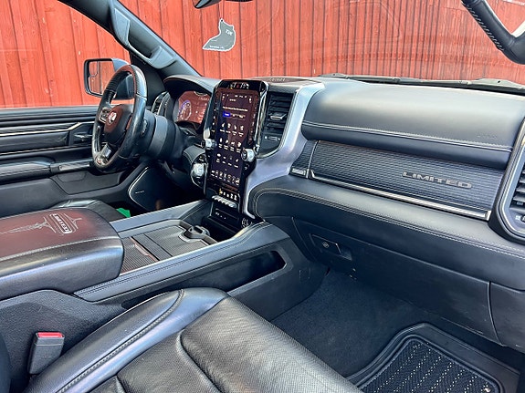 Dodge RAM 1500 24 of 27