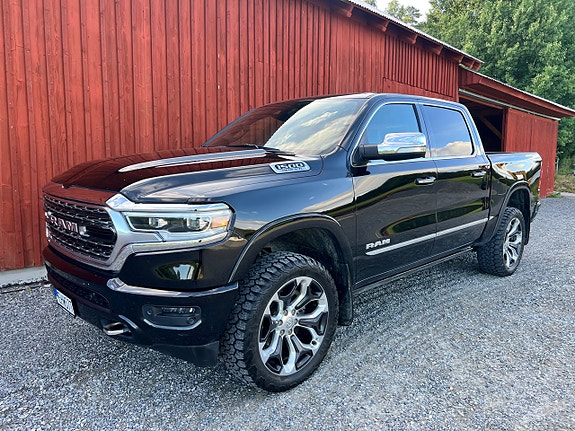 Dodge RAM 1500 12 of 27