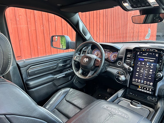 Dodge RAM 1500 23 of 27