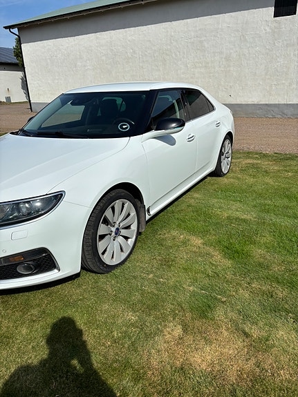 Saab 9-5 2 of 9