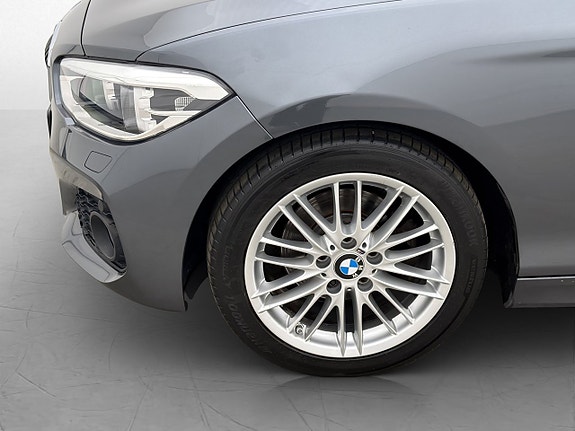 BMW 120i 26 of 29